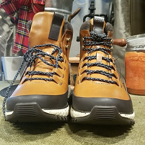 Cole haan water proof winter boots - Picture 4 of 4